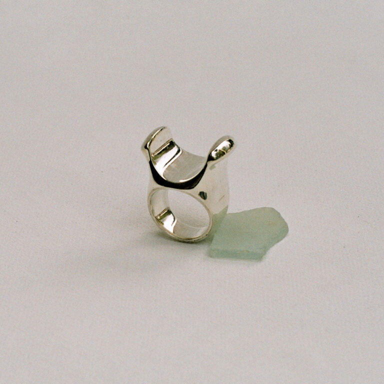 Bague trône